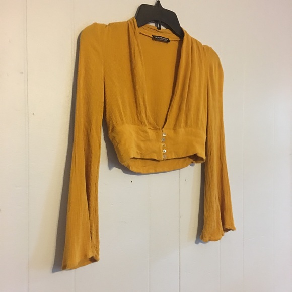 Mustard yellow button up crop top - Picture 4 of 6